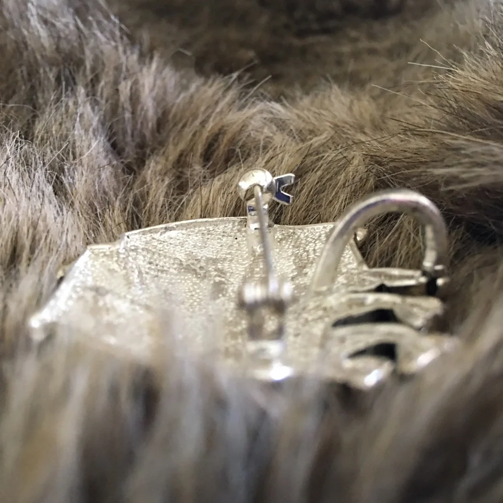 Vintage silver tone Noah’s ark pin brooch pendant